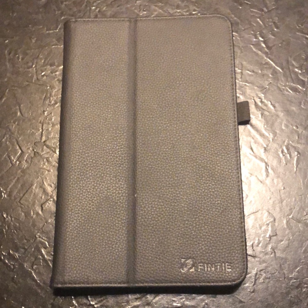 Finite tablet case